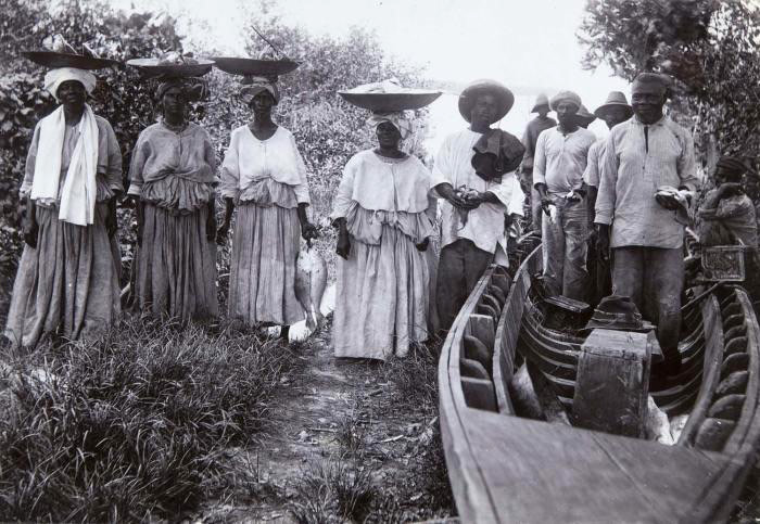 A group of Creole fishmongers