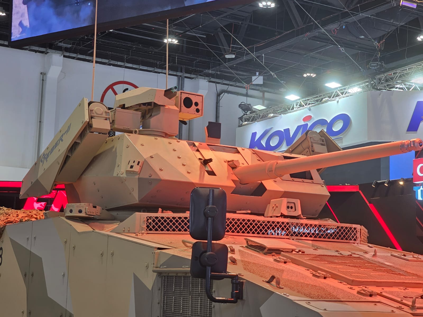 https://gbp.com.sg/wp-content/uploads/2025/02/FNSS-Unveils-TEBER-II-3040-TMT.jpeg