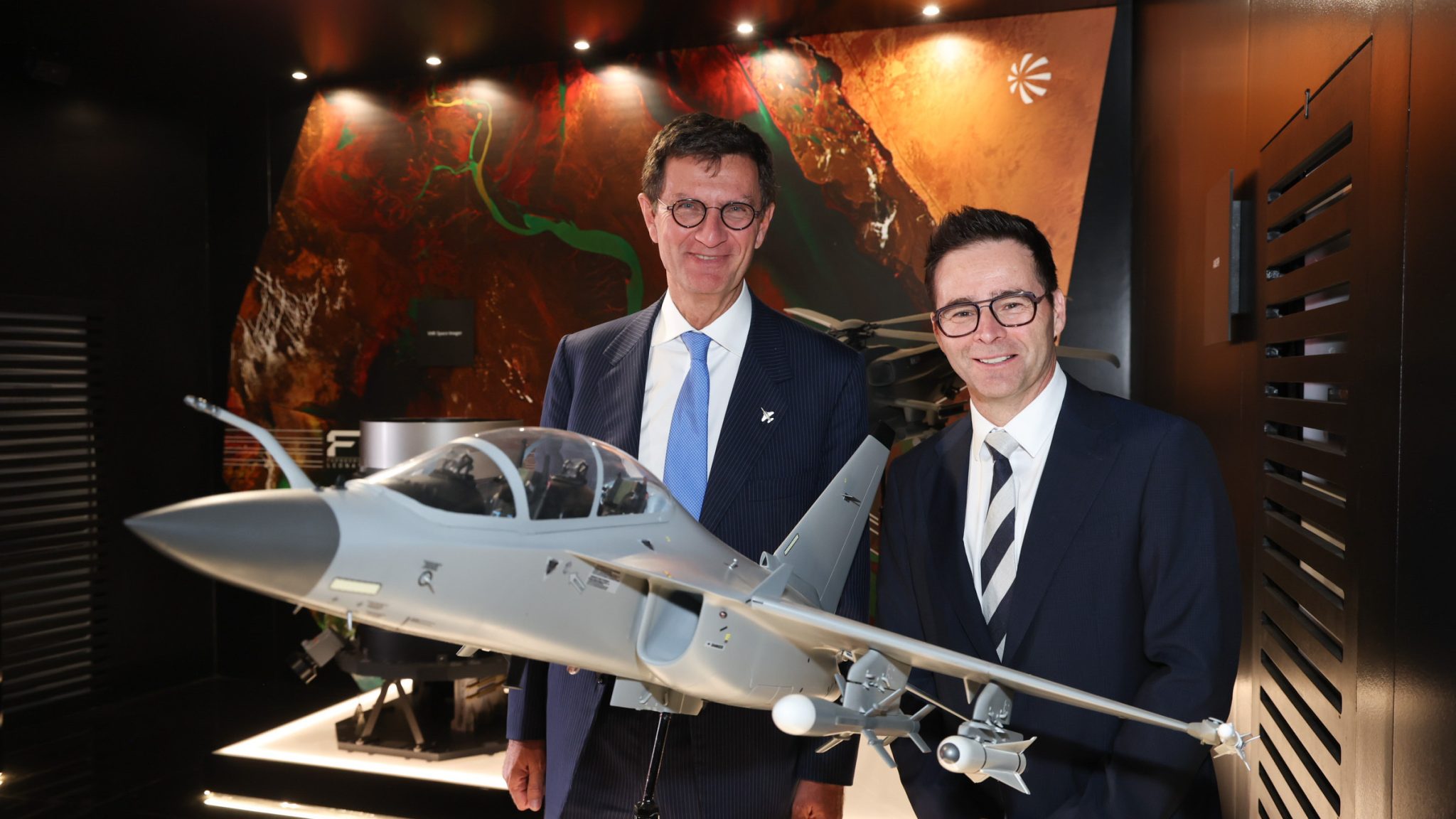 https://gbp.com.sg/stories/cae-and-leonardo-expand-collaboration-to-advance-m-346-training/