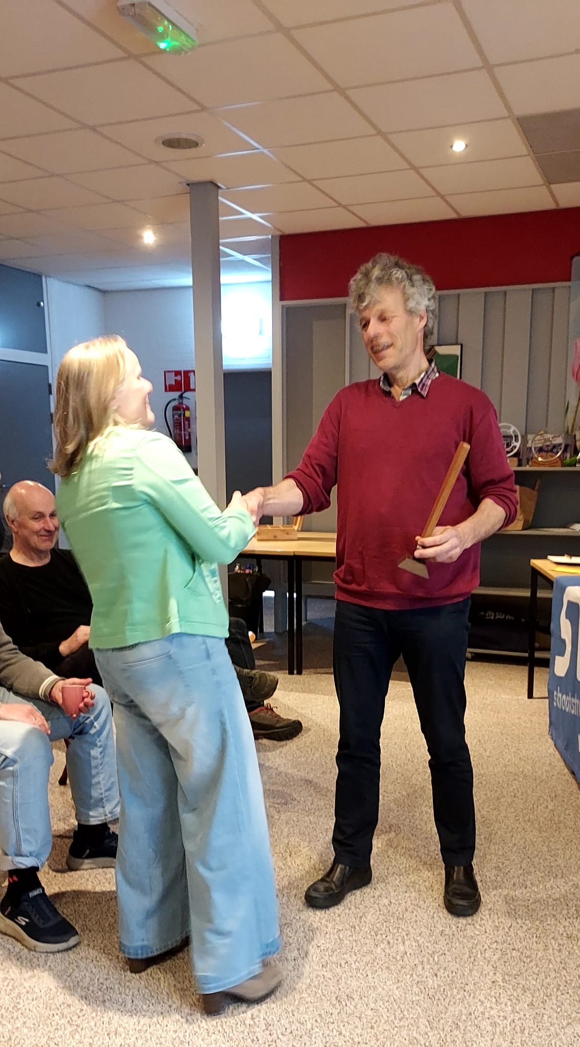 https://stratus.campaign-image.eu/images/48605000007884004_zc_v1_1776933786028_lindy.jpg