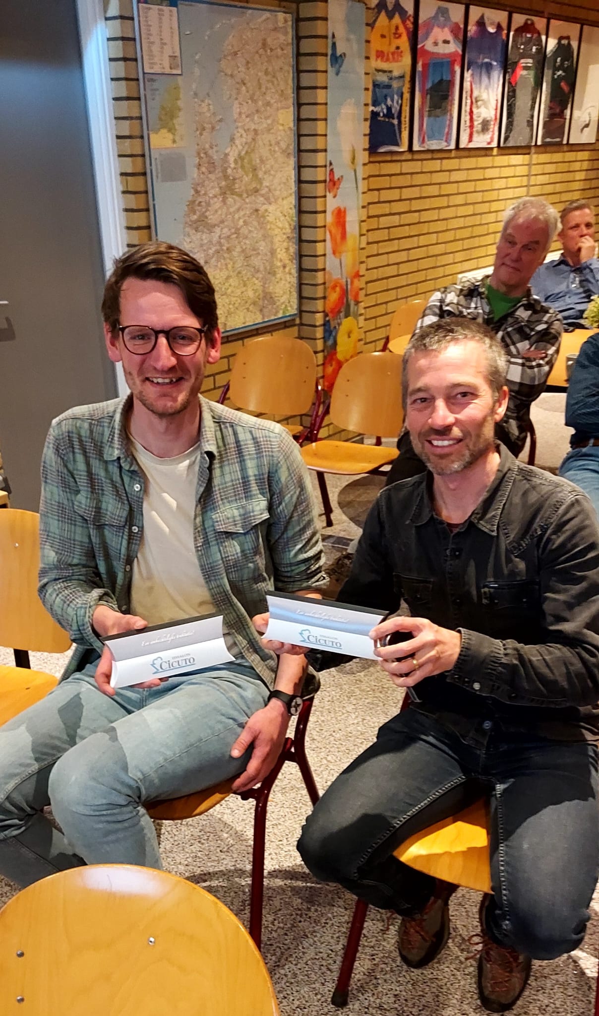 https://stratus.campaign-image.eu/images/48605000007884004_zc_v1_1776933805656_jeugdtrainers.jpg