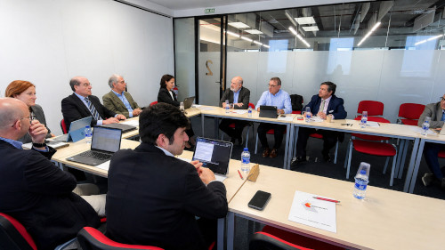 https://www.tecnifuego.org/comunicacion/tecnifuego-y-la-aptb-elaboran-una-propuesta-para-la-estandarizacion-de-un-panel-de