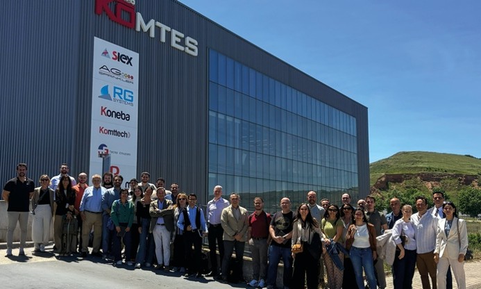 https://stratus.campaign-image.eu/images/80736000026786003_zc_v1_1695748526604_8._trox_sept.jpg