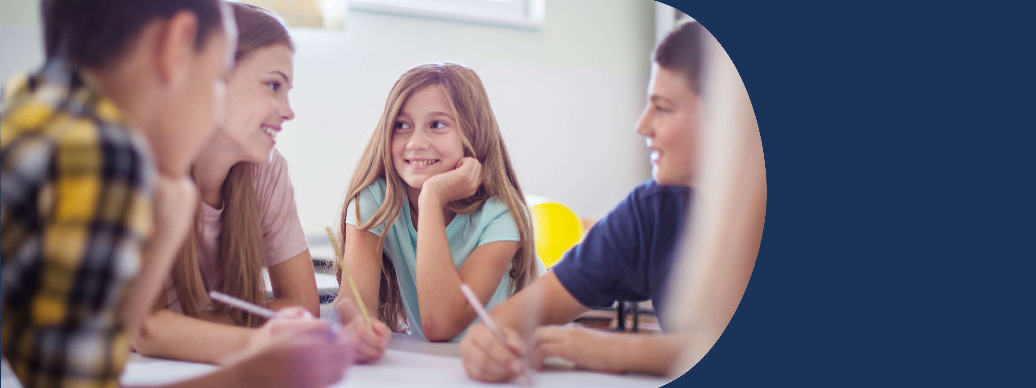 https://stratus.campaign-image.eu/images/84328000028934511_zc_v1_1760435169369_oktschoolvisiersv.jpg
