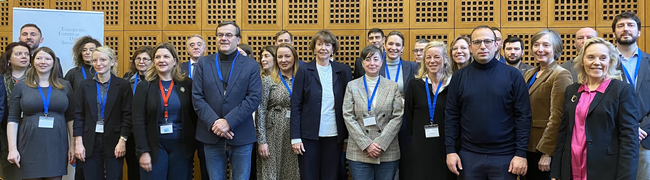 https://stratus.campaign-image.eu/images/86408000027981004_zc_v1_1734022271777_comitéexec_cologne_cropped.jpeg